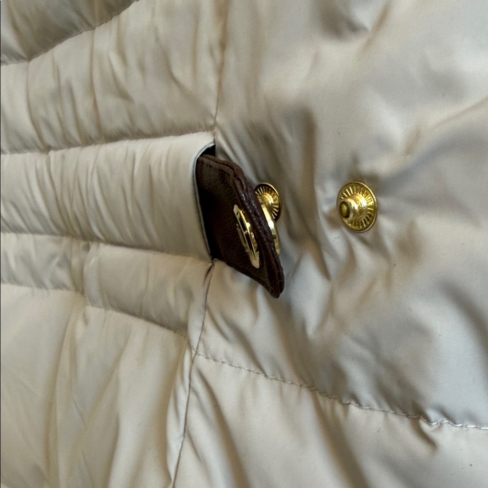 Lauren/Ralph Lauren Women's Beige Puffer Coat with Faux Fur Hood - Picture 11 of 16